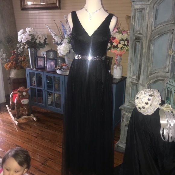 NWT Beautiful black formal dress - Picture 2 of 8